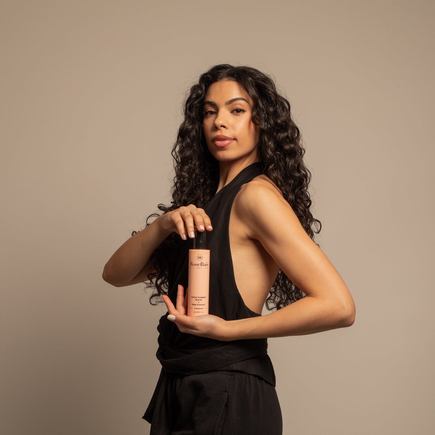 Curls and Frizz After Summer: How to Get Definition Back